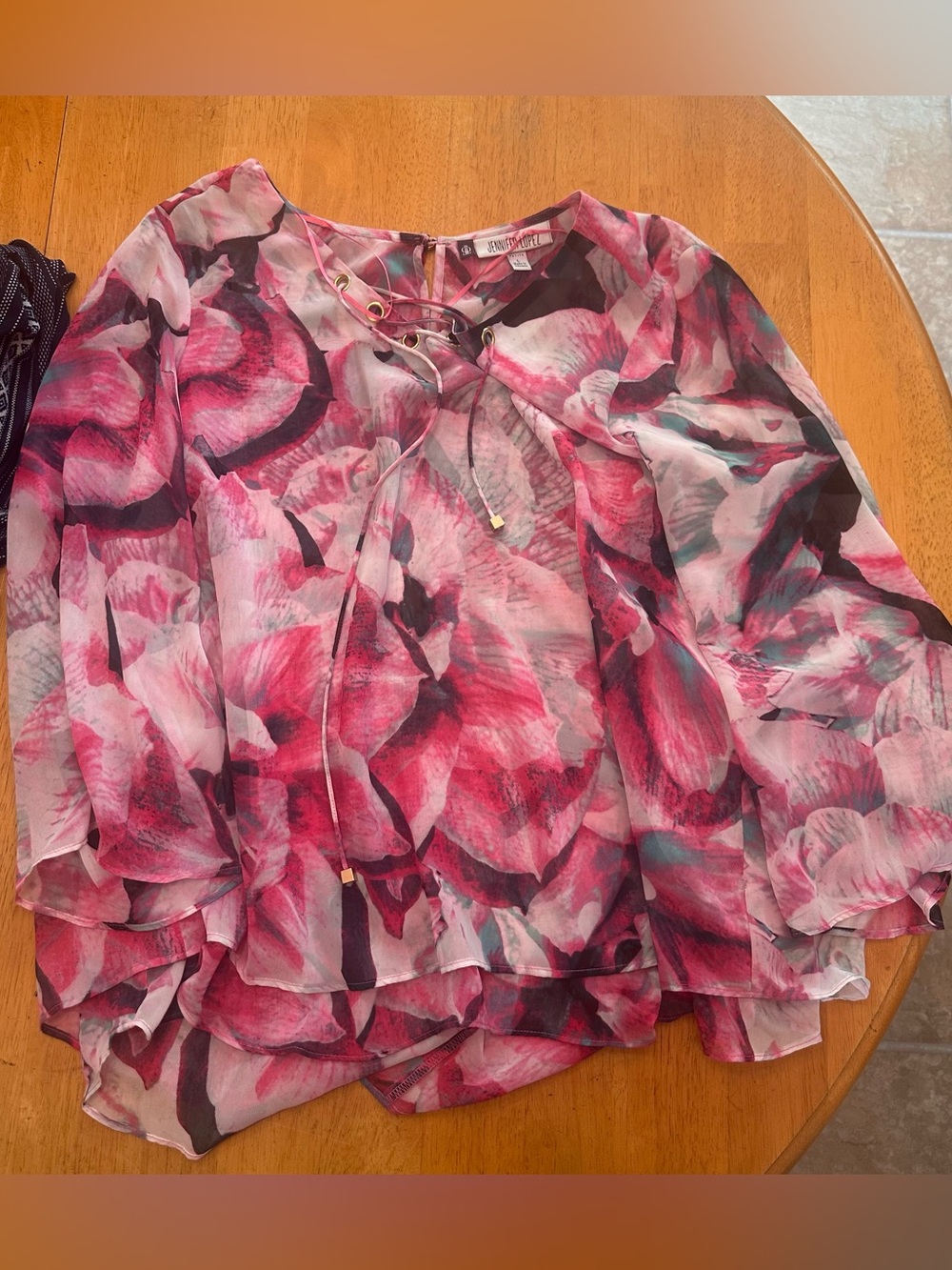 Jennifer Lopez Pink Floral Layered Tie-Neck Blouse